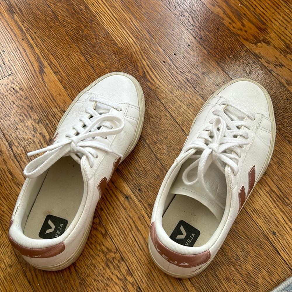 VEJA Campo Chromefree Leather Extra White Nacre Trainers